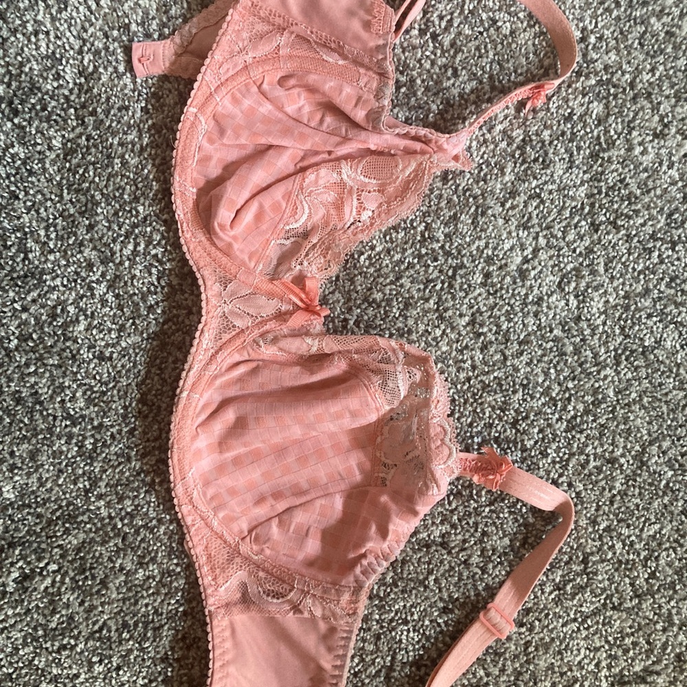 Prima Donna twist bra in Pink 34D.